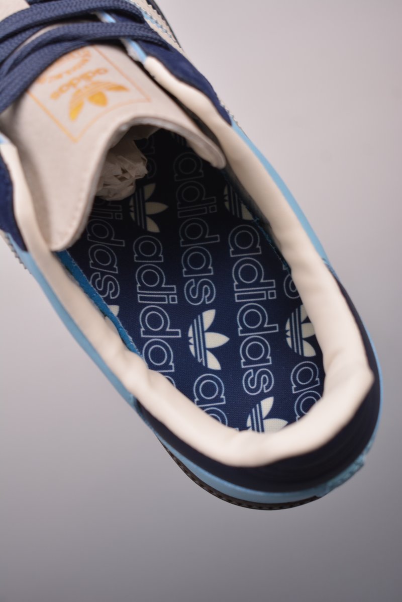 Adidas Samba OG view