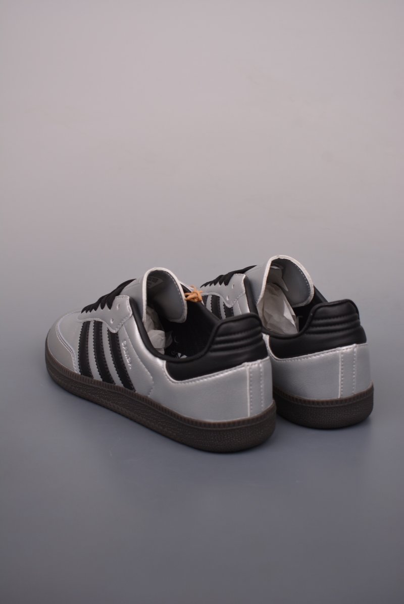 Adidas Samba OG view