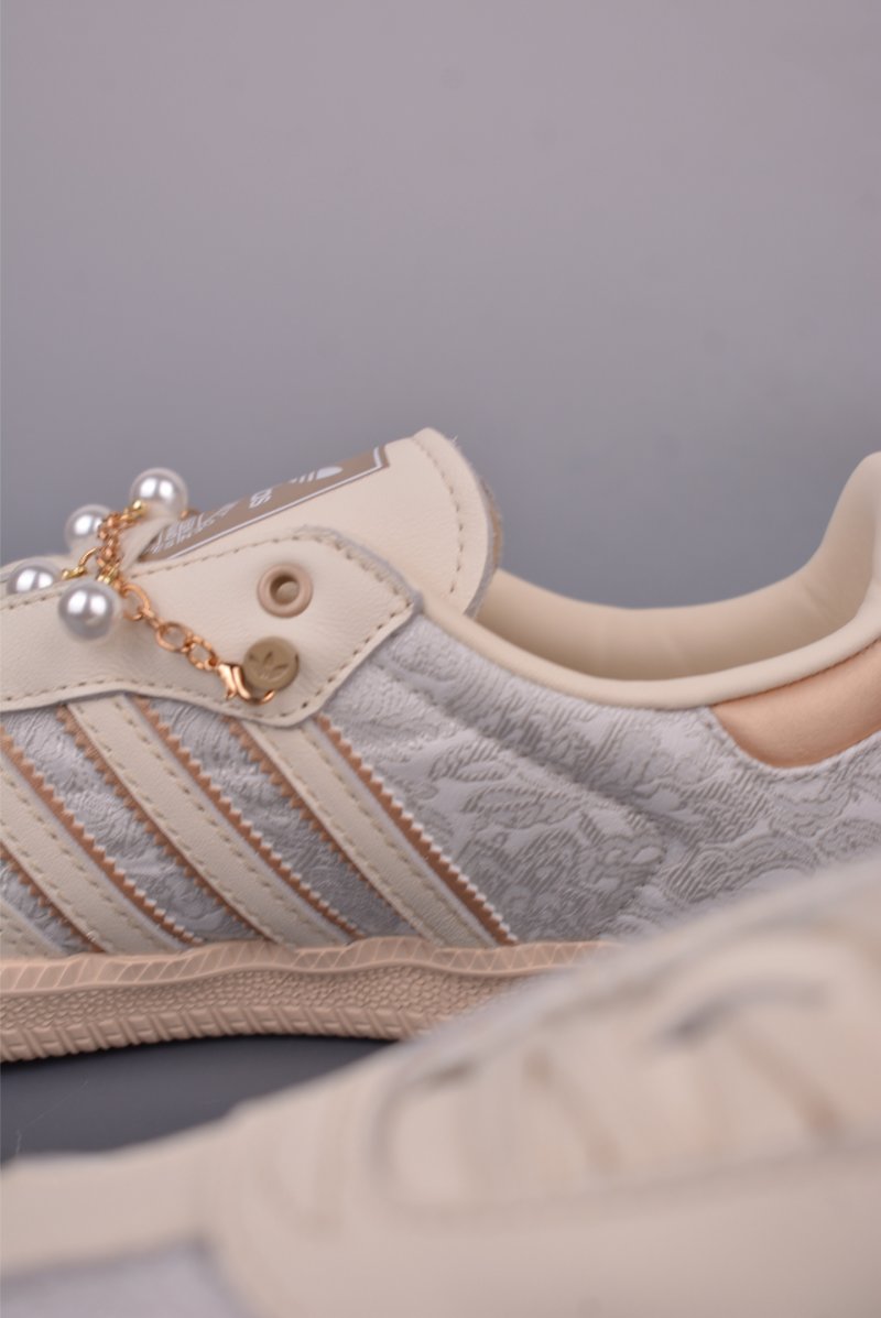 Adidas Samba OG 'Pink' view