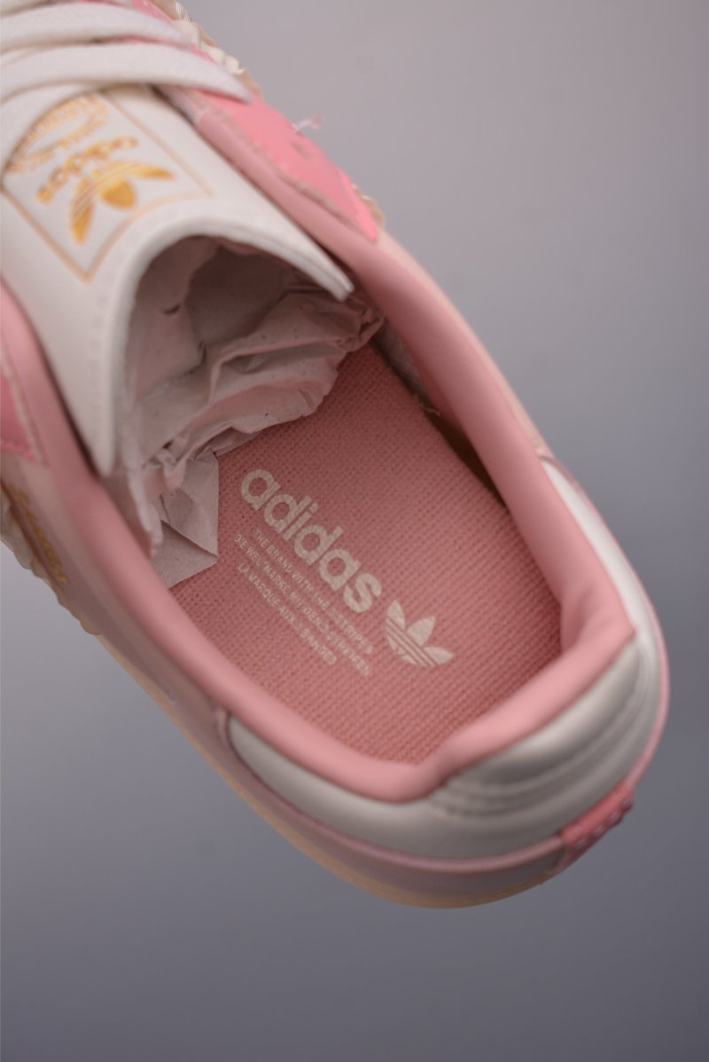 Adidas Samba OG 'Pink' view