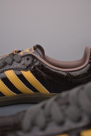Adidas Samba OG 'Pink' view 8