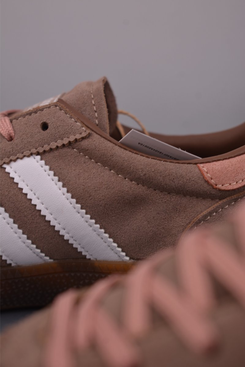 Adidas Samba OG 'Gold' view