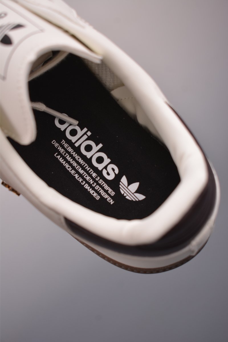 Adidas Samba OG 'Gold' view