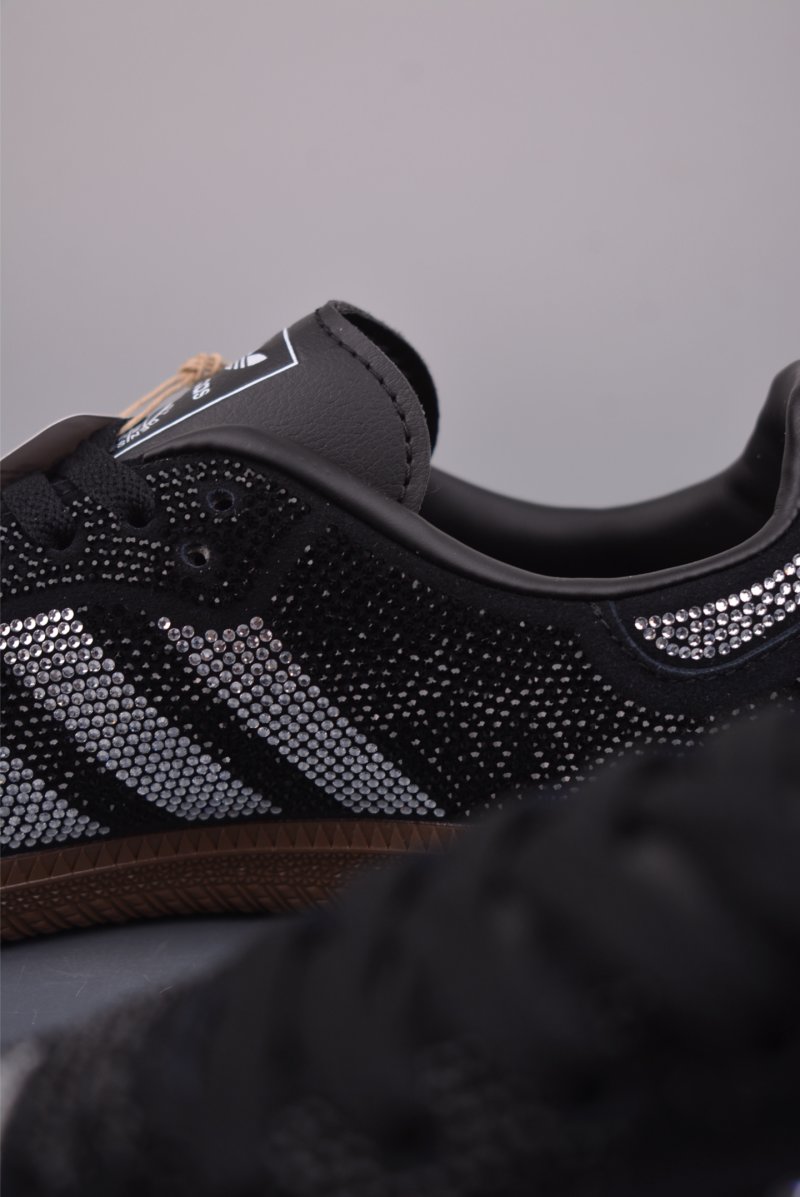 Adidas Samba OG 'Gold' view