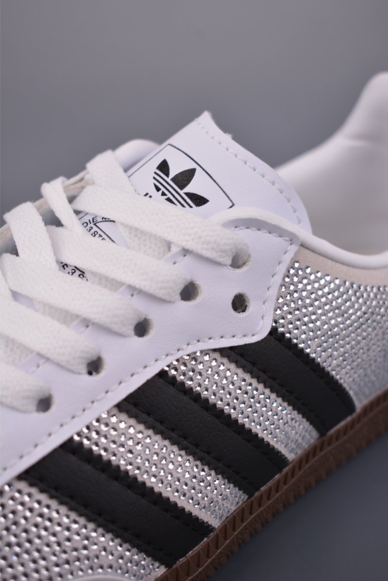 Adidas Samba OG 'Gold' view