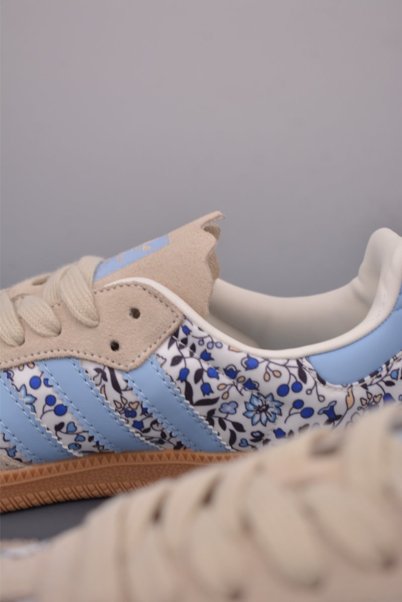 Adidas Samba OG 'Gold' view