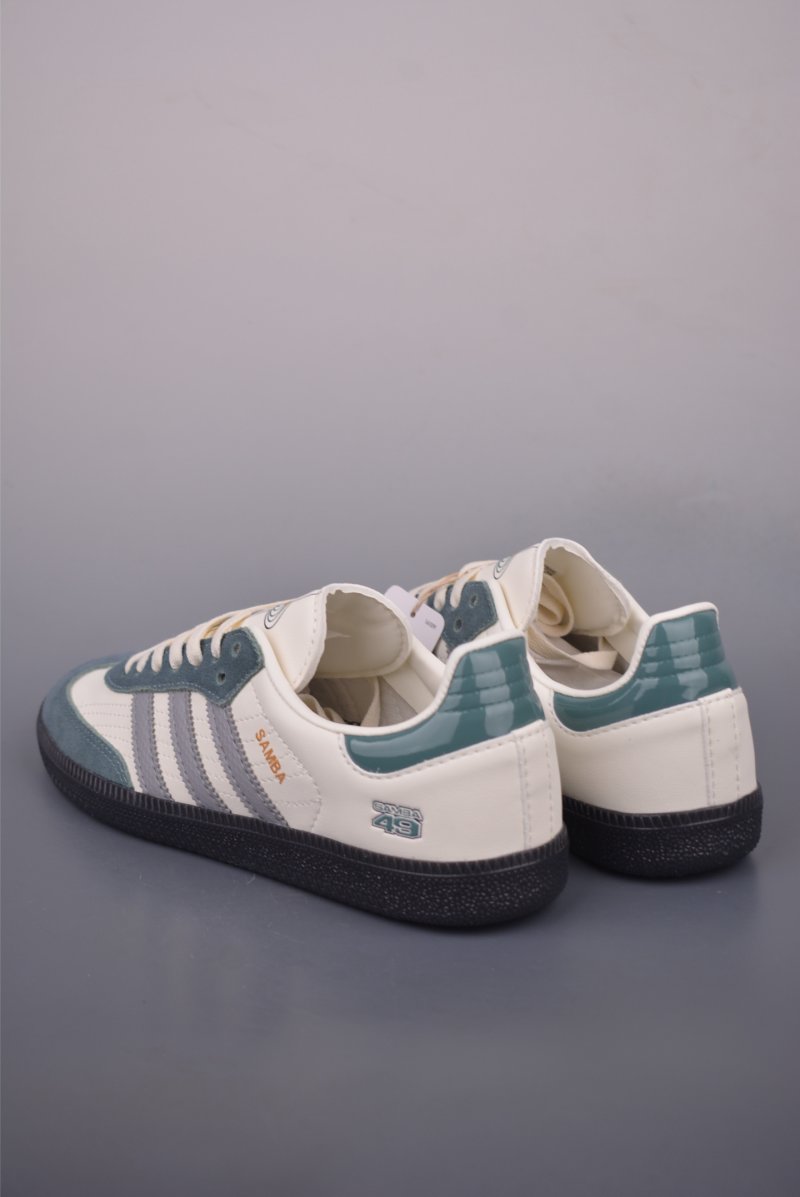 Adidas Samba OG 'Gold' view