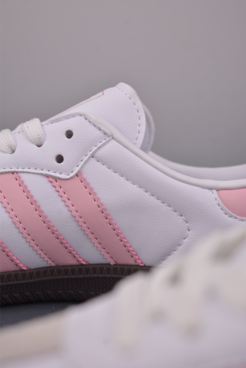 Adidas Samba OG 'Gold' view