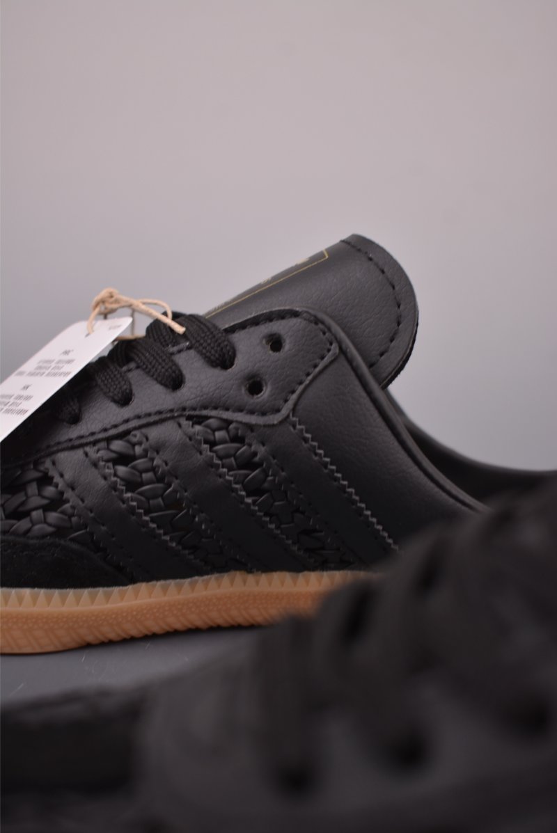 Adidas Samba OG 'Gold' view