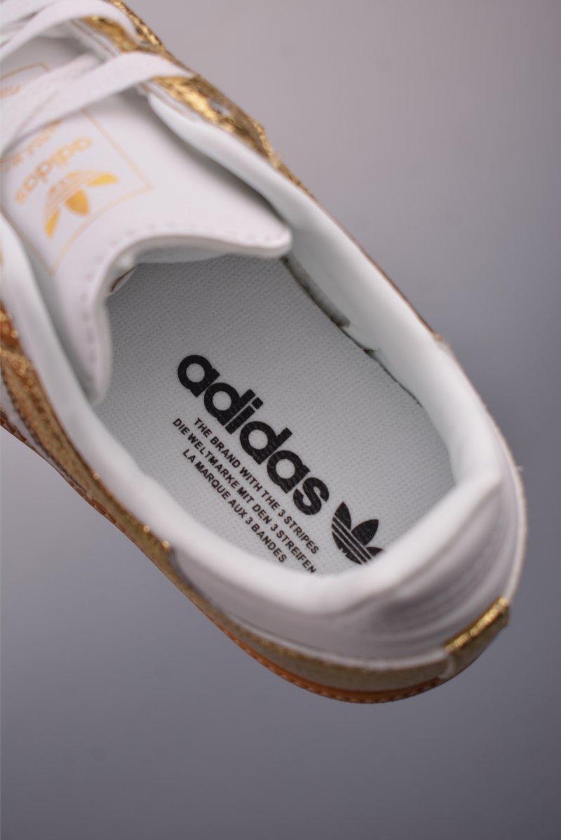 Adidas Samba OG 'Gold' view