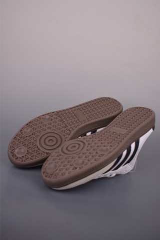 Adidas Samba OG 'Gold' view 3