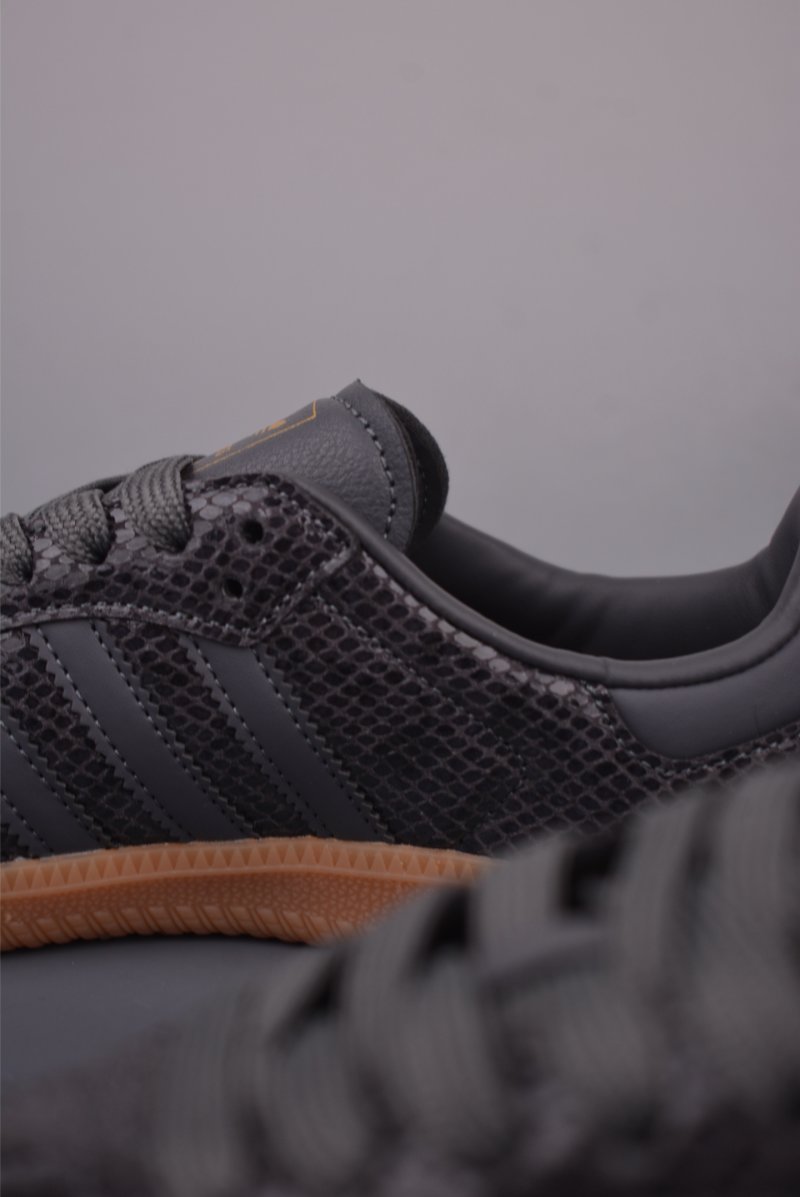 Adidas Samba OG W 'Gold' view