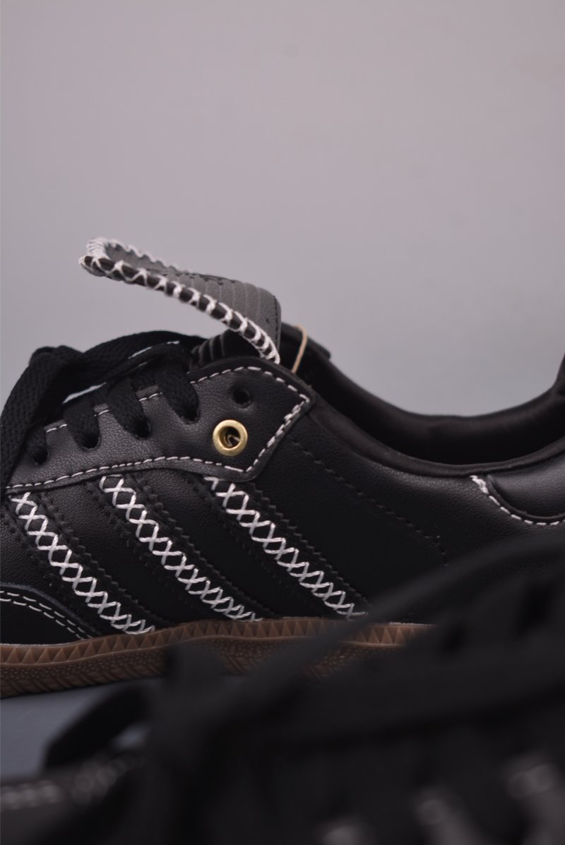 Adidas Samba OG W 'Gold' view
