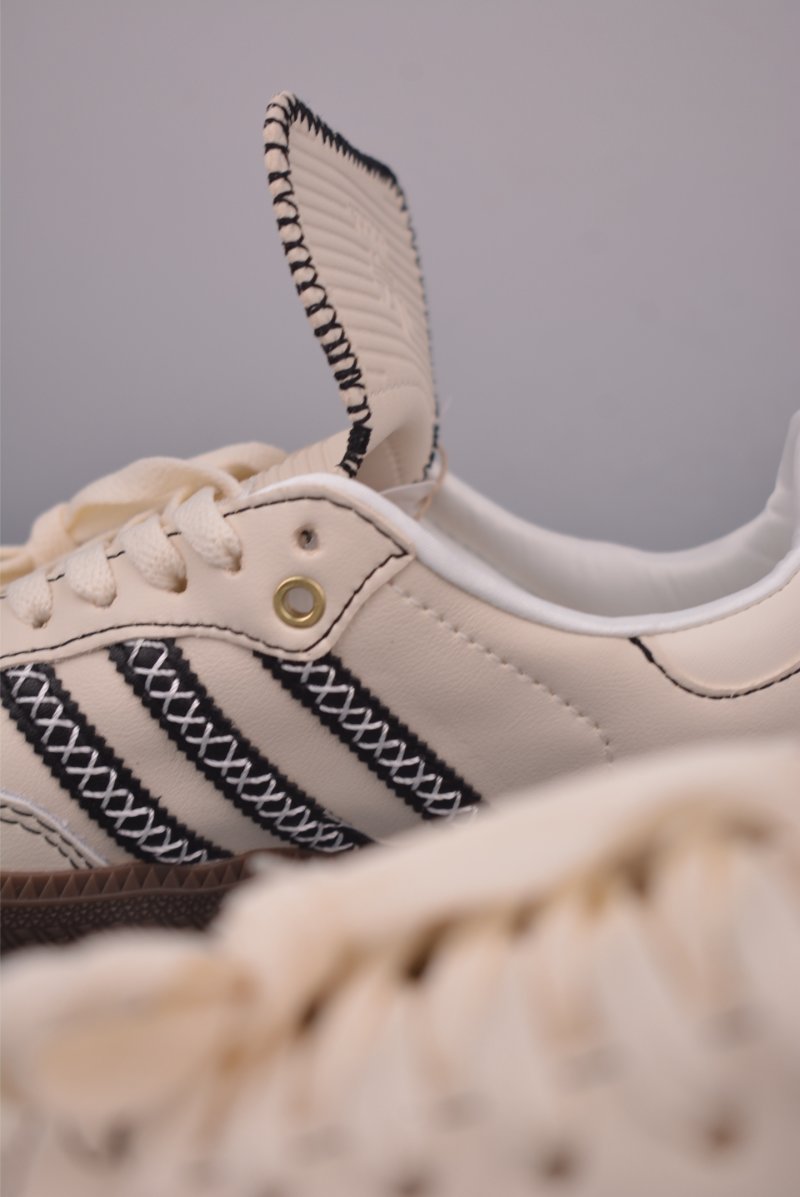 Adidas Samba OG W 'Gold' view