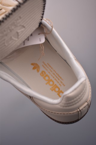 Adidas Samba OG W 'Gold' view 9