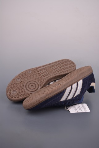 Adidas Samba OG W 'Gold' view 3