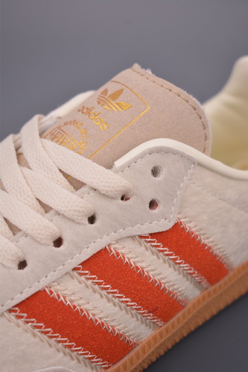 Adidas Samba OG W 'Gold' view