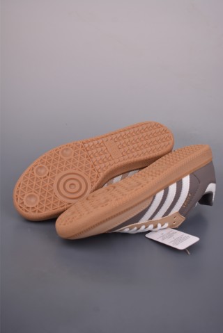 Adidas Samba OG W 'Gold' view 3