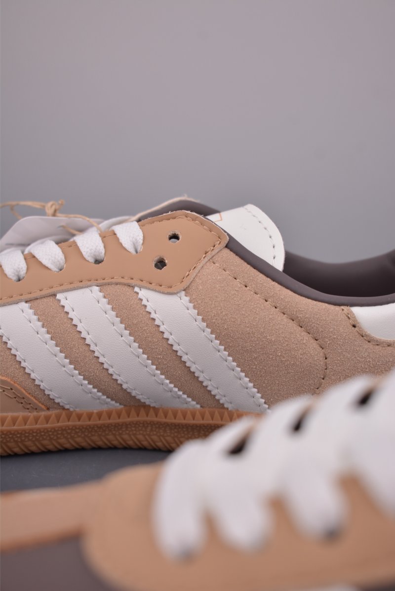 Adidas Samba OG W 'Gold' view