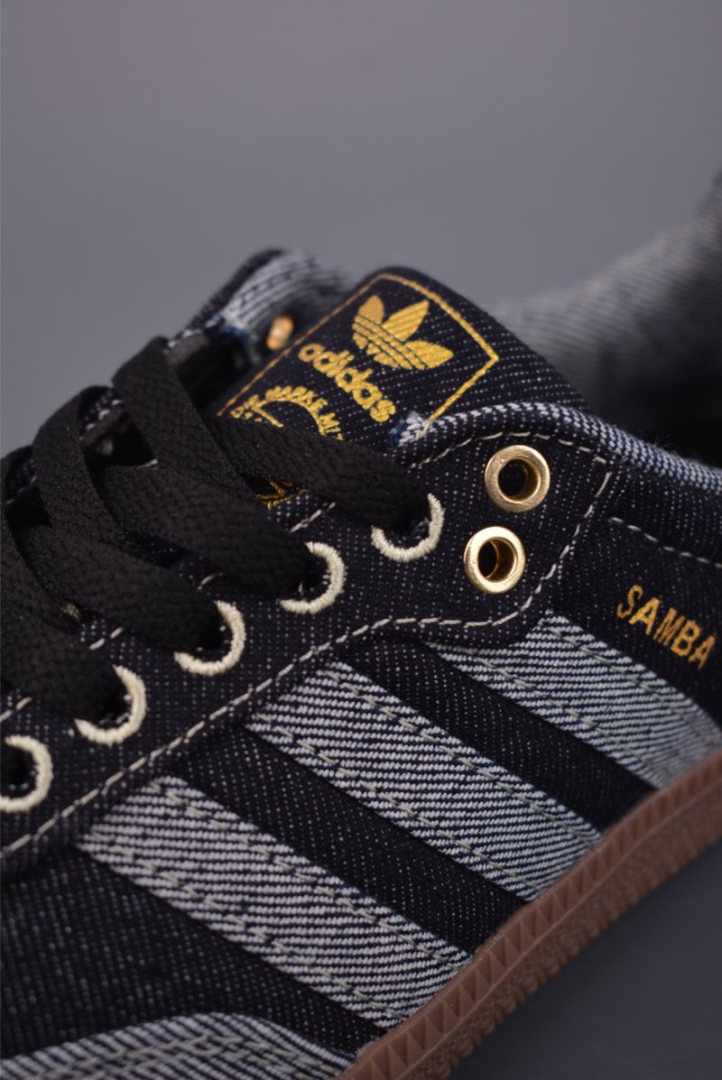 Adidas Samba OG W 'Gold' view
