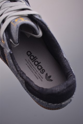 Adidas Samba OG W 'Gold' view 9