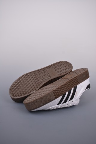 Adidas Samba Rose 'Pink / Gold' view 3