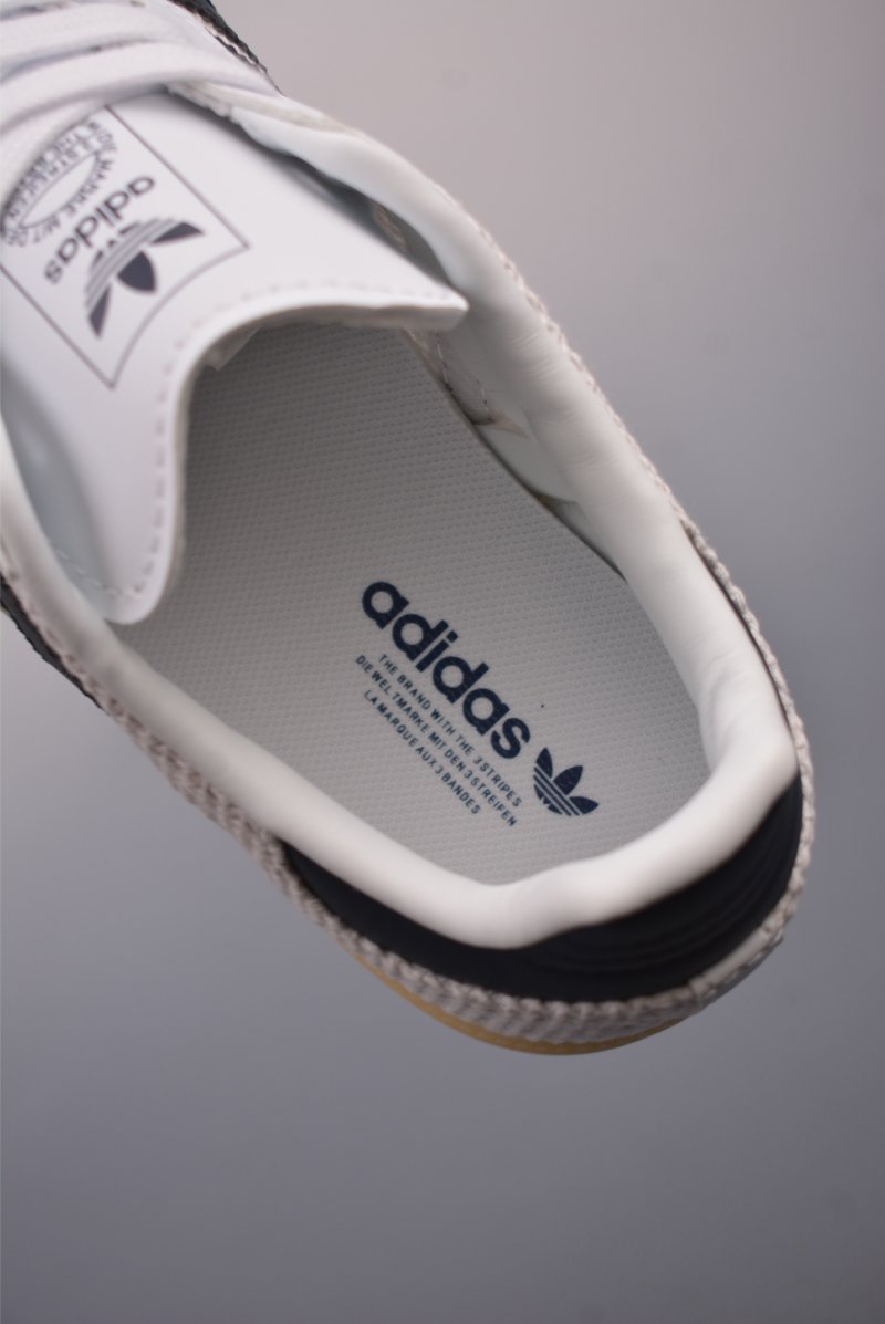 Adidas Samba Valentne 'Gold' view