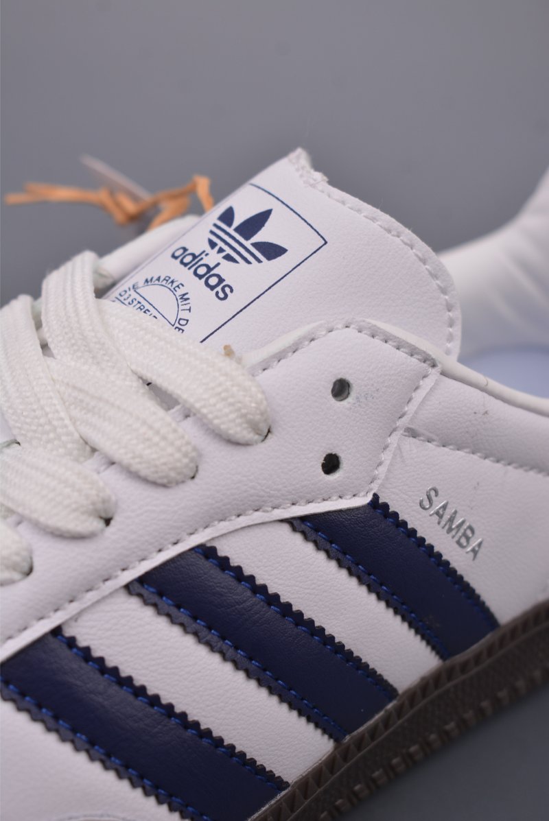 Adidas Samba Valentne 'Gold' view