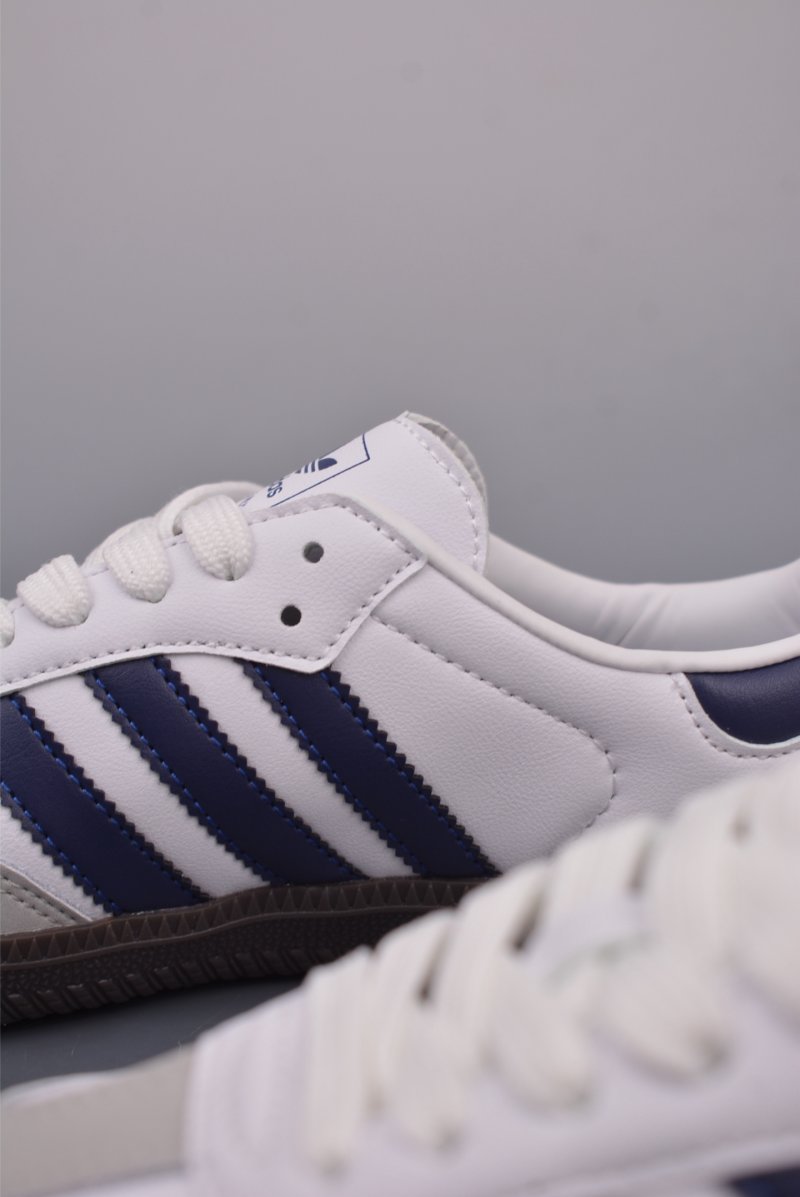 Adidas Samba Valentne 'Gold' view