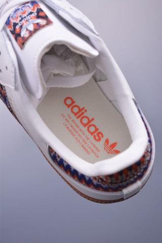 Adidas Samba Valentne 'Gold' view 9