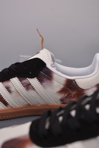 Adidas Samba Valentne 'Gold' view 8
