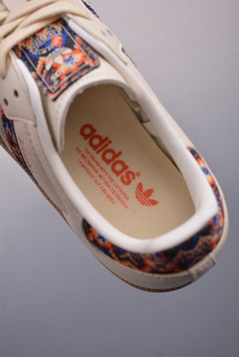 Adidas Samba Valentne 'Gold' view