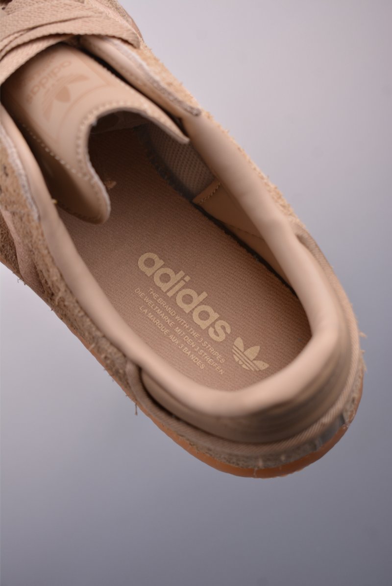 Adidas Samba Valentne 'Gold' view