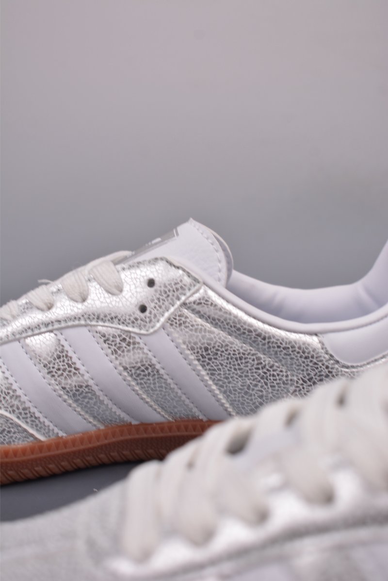 Adidas Samba Valentne 'Gold' view