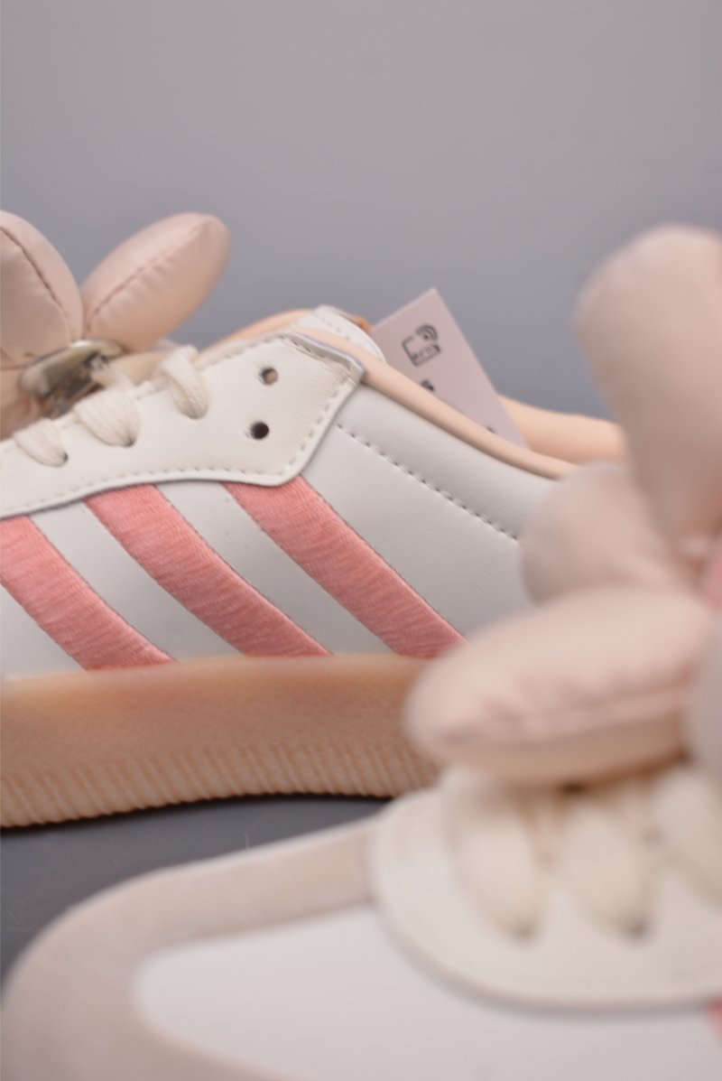 Adidas Samba Valentne 'Gold' view