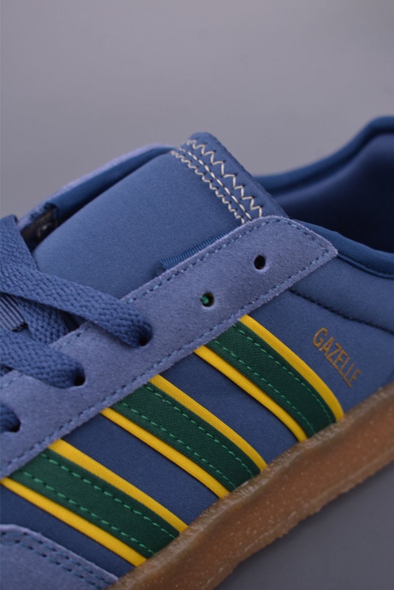 Adidas Samba Valentne 'Gold' view