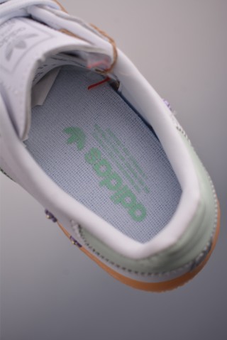 Adidas Samba Valentne 'Gold' view 9
