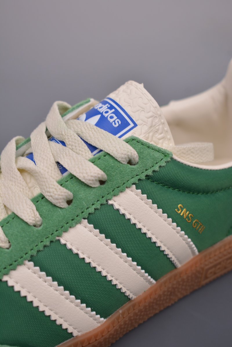 Adidas Samba OG Vegan view