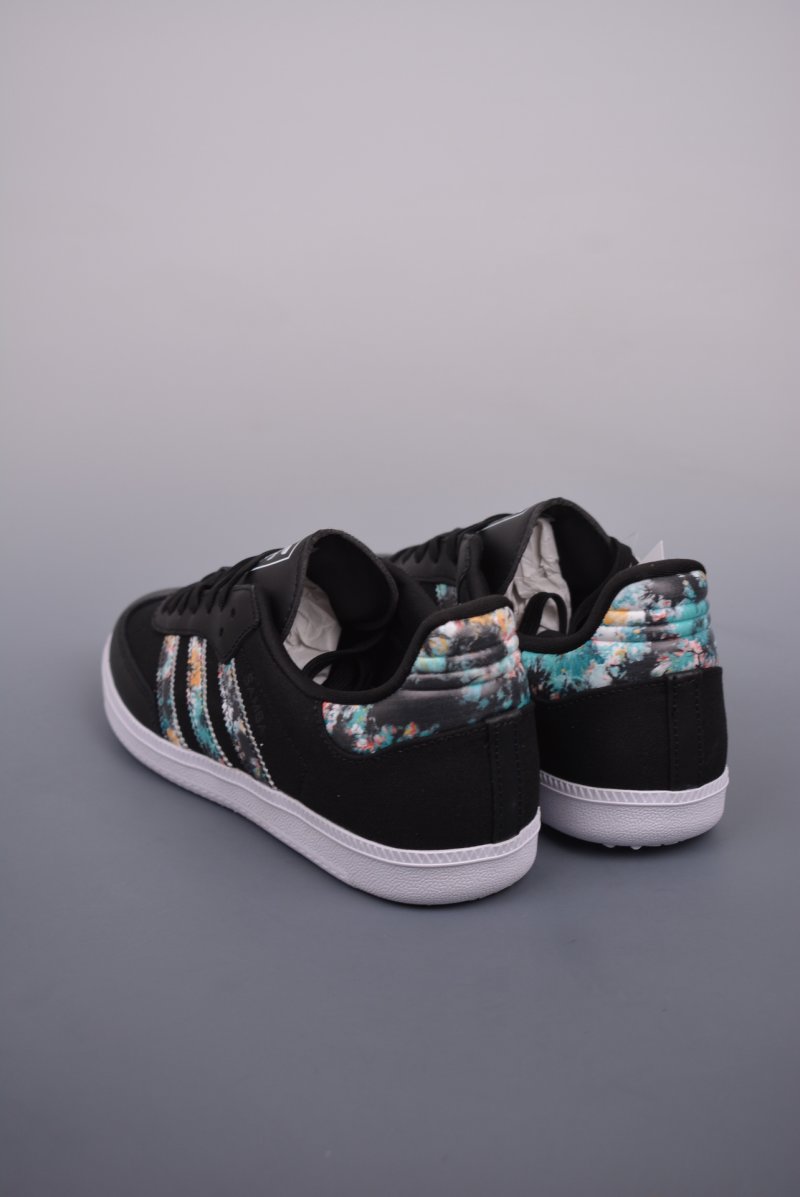 Adidas Samba OG Vegan view