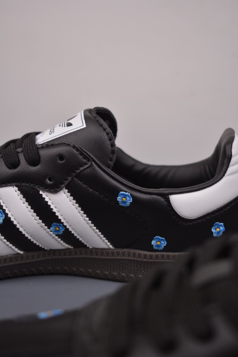 Adidas Samba OG Vegan view