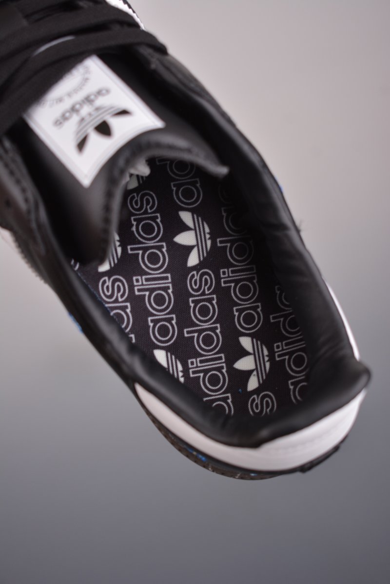 Adidas Samba OG Vegan view