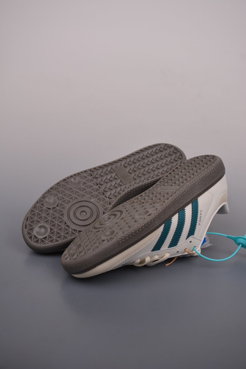 Adidas Samba OG Vegan view