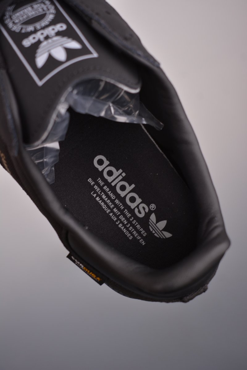 Adidas Samba OG Vegan view