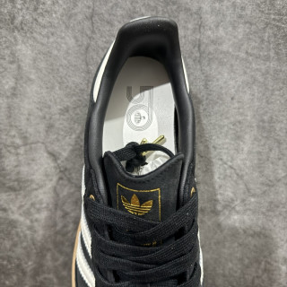 Adidas Originals Samba OG 'Black / White' view 8