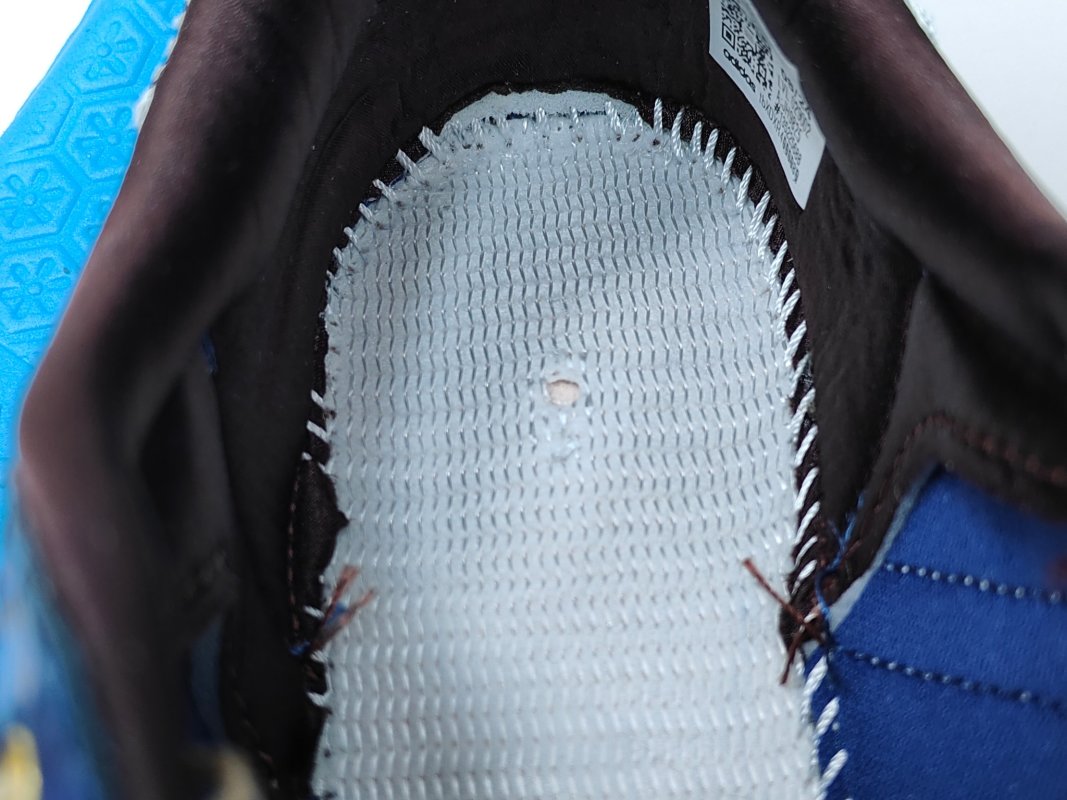 Wales Bonner x Adidas Originals Samba OG 'Navy Croc' view