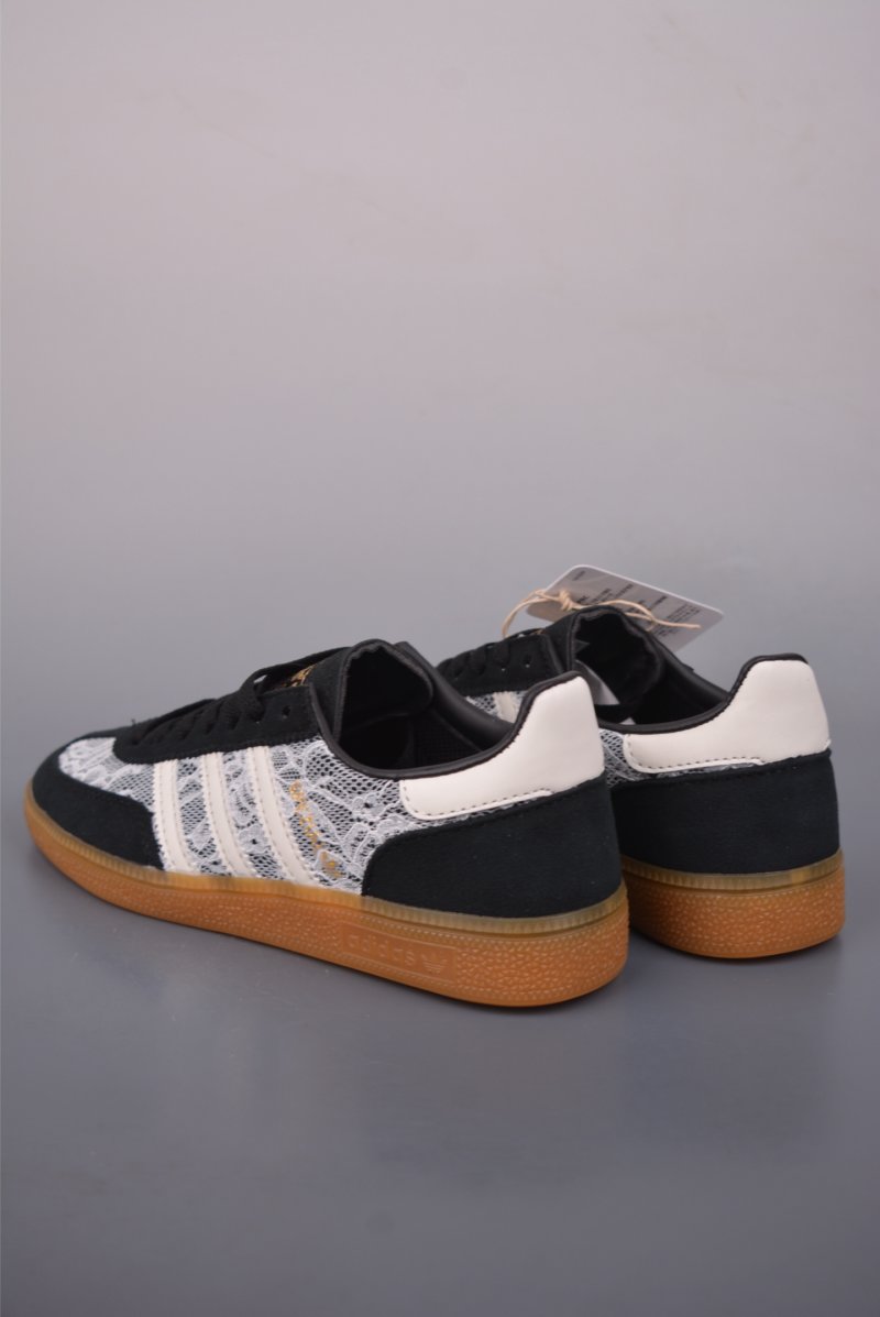 Adidas Originals Wensley Spezial view