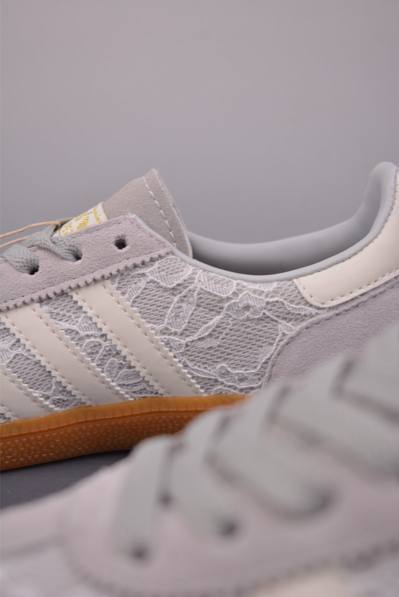 Adidas Originals Wensley Spezial view