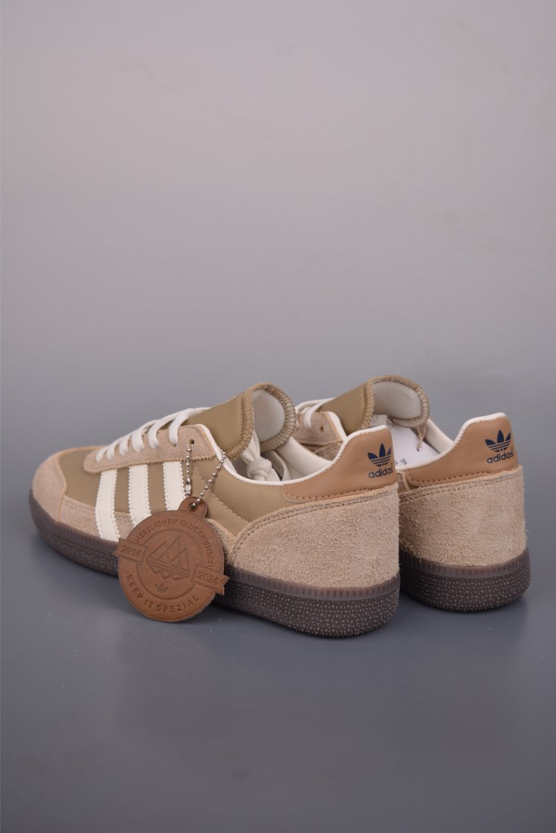 Adidas Originals Wensley Spezial view