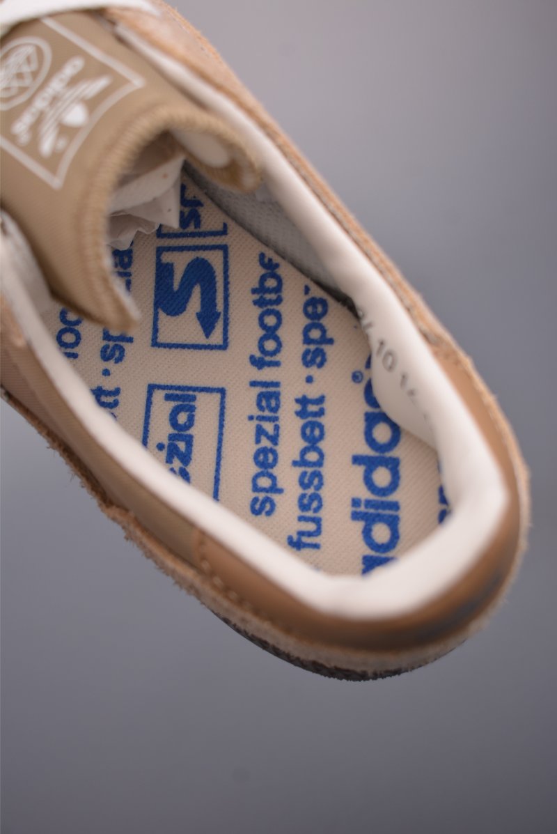 Adidas Originals Wensley Spezial view
