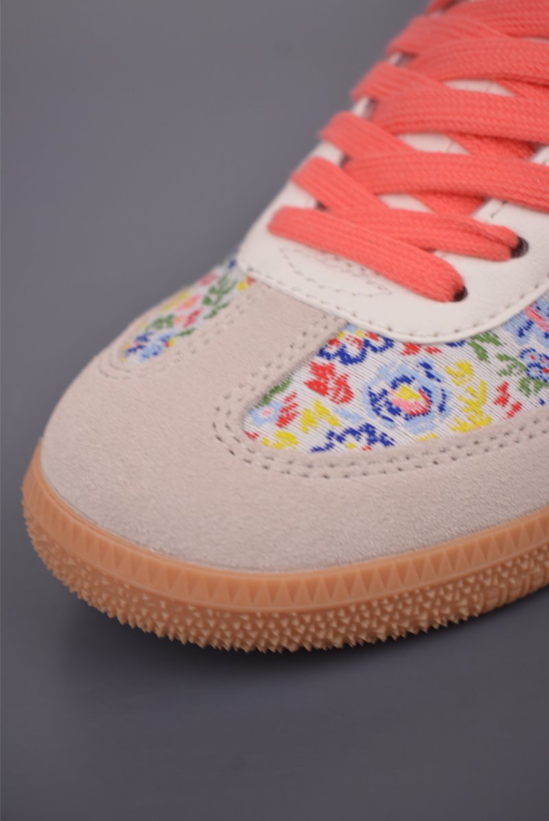 Adidas Originals Wensley Spezial view